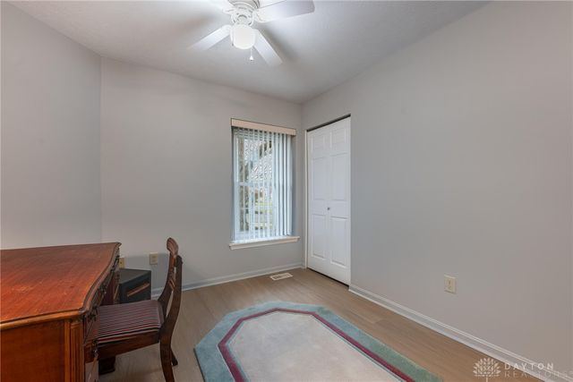 1160 Smugglers Way, Centerville, OH 45459