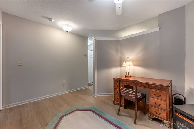 1160 Smugglers Way, Centerville, OH 45459