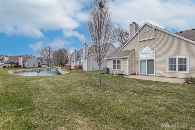 1160 Smugglers Way, Centerville, OH 45459