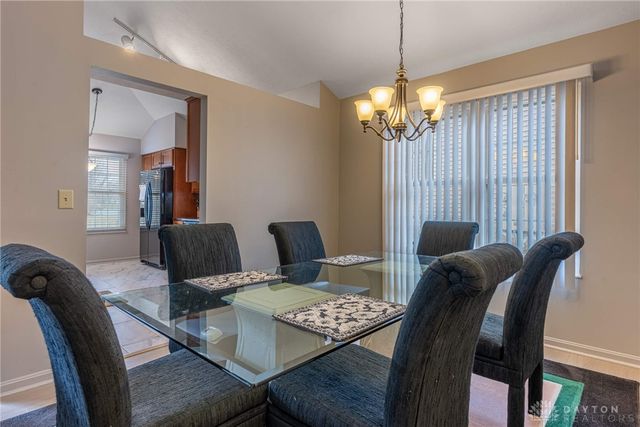 1160 Smugglers Way, Centerville, OH 45459