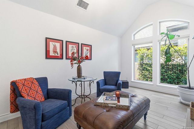 425 Juana Way, New Braunfels, TX 78132