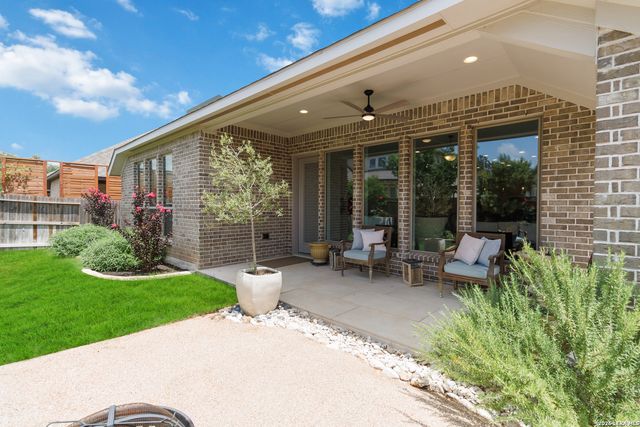 425 Juana Way, New Braunfels, TX 78132