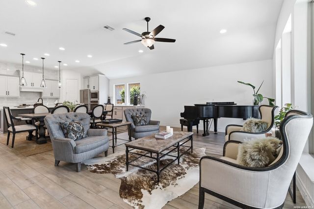 425 Juana Way, New Braunfels, TX 78132