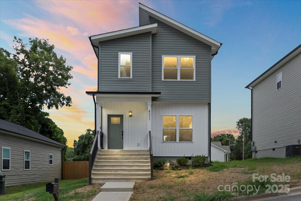 431 W Norment Avenue, Gastonia, NC 28052