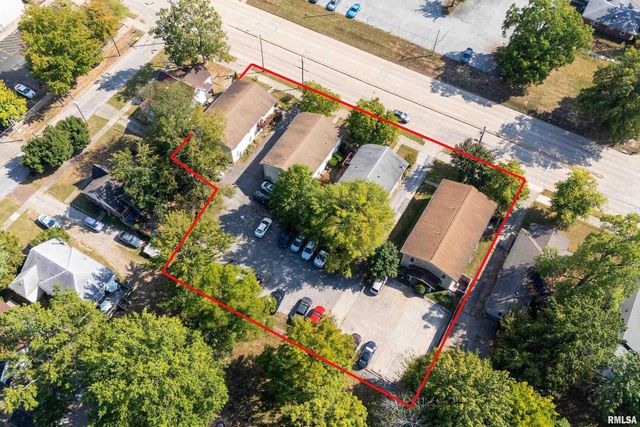 902 W MILL Street 904,906,908, Carbondale, IL 62901