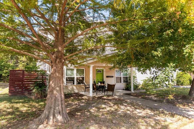 902 W MILL Street 904,906,908, Carbondale, IL 62901