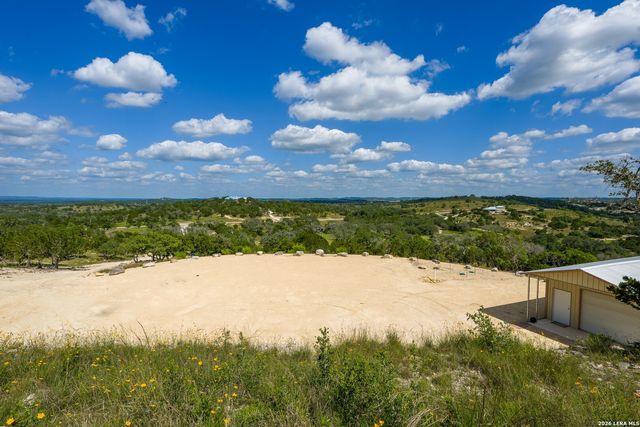 FAR HILLS RANCH 152 Jungfrau Hill Rd., Comfort, TX 78013