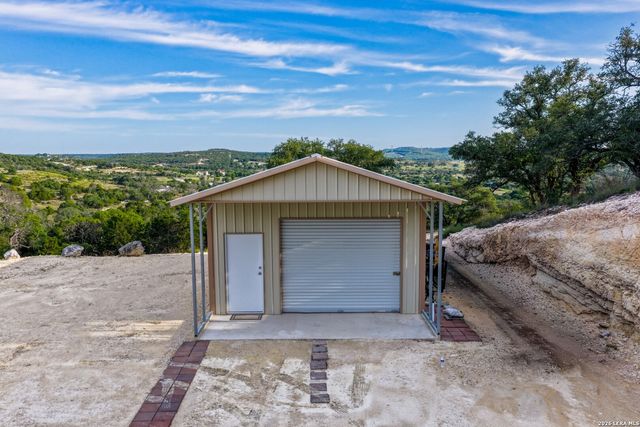 FAR HILLS RANCH 152 Jungfrau Hill Rd., Comfort, TX 78013