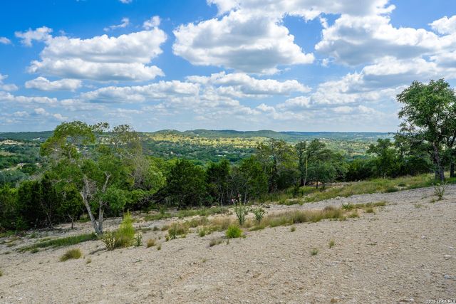 FAR HILLS RANCH 152 Jungfrau Hill Rd., Comfort, TX 78013