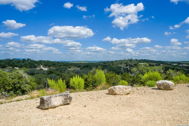 FAR HILLS RANCH 152 Jungfrau Hill Rd., Comfort, TX 78013