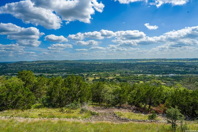 FAR HILLS RANCH 152 Jungfrau Hill Rd., Comfort, TX 78013