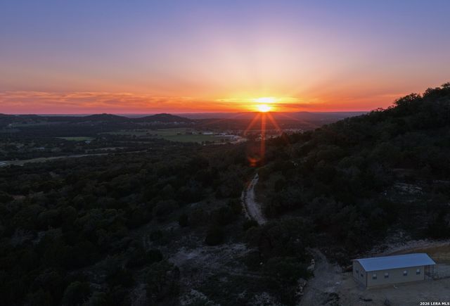 FAR HILLS RANCH 152 Jungfrau Hill Rd., Comfort, TX 78013