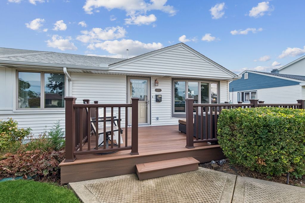 8827 S Kolmar Avenue, Hometown, IL 60456 — photo 2