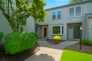 52 Gate Ridge Road 52, Fairfield, CT 06825