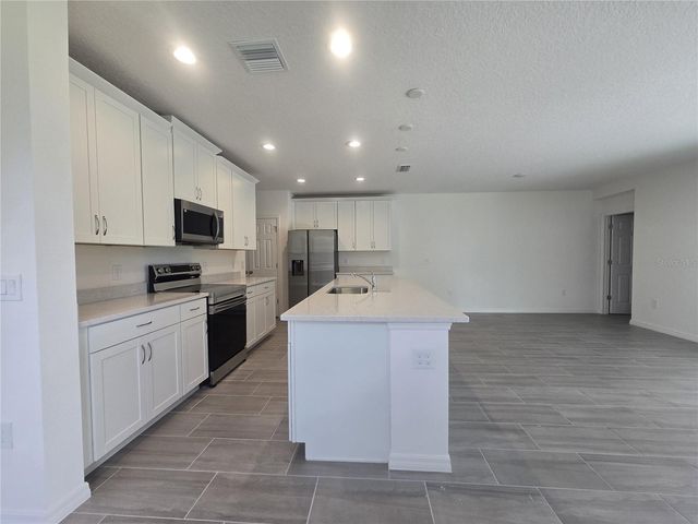 2536 STARRY POINT, St Cloud, FL 34769