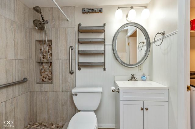 1262 Barefoot Trail, Greenwood, IN 46142