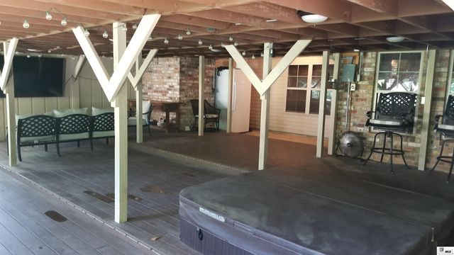326 HEDGE HILL COVE, Calhoun, LA 71225