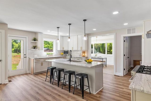 106 Circle Drive, Mebane, NC 27302