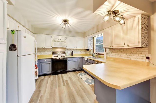6712 Old Porter Road, Portage, IN 46368