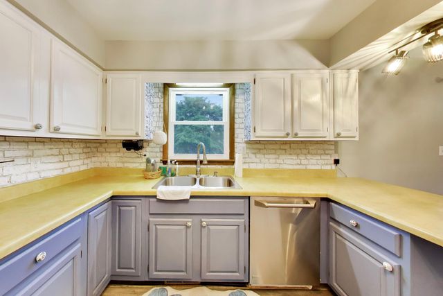 6712 Old Porter Road, Portage, IN 46368
