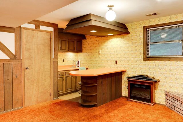 6712 Old Porter Road, Portage, IN 46368