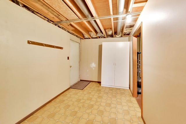 6712 Old Porter Road, Portage, IN 46368