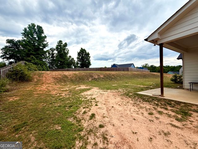308 N Point Circle, Hartwell, GA 30643