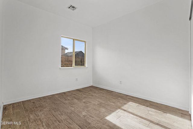 7101 N SKIES, El Paso, TX 79934