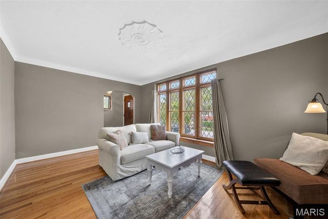 6054 Oleatha Avenue, St Louis, MO 63139