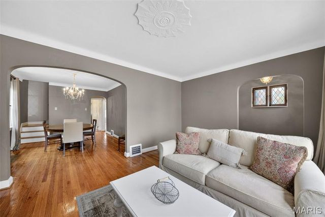 6054 Oleatha Avenue, St Louis, MO 63139