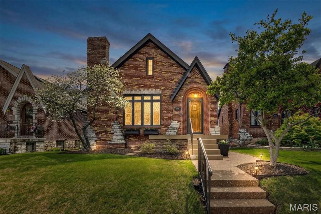 6054 Oleatha Avenue, St Louis, MO 63139