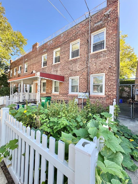 10935 202nd Street, Jamaica, NY 11412 — exterior