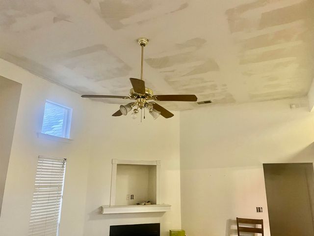 9761 MISTY BAY CV, Memphis, TN 38002