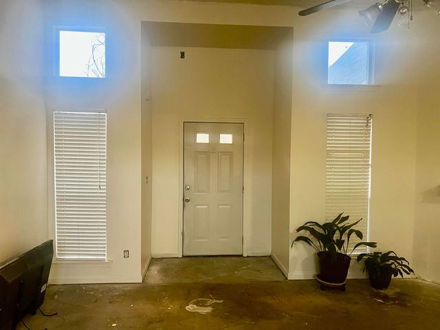 9761 MISTY BAY CV, Memphis, TN 38002