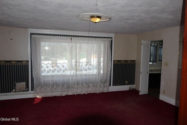 295 W Sand Lake Road, North Greenbush, NY 12198