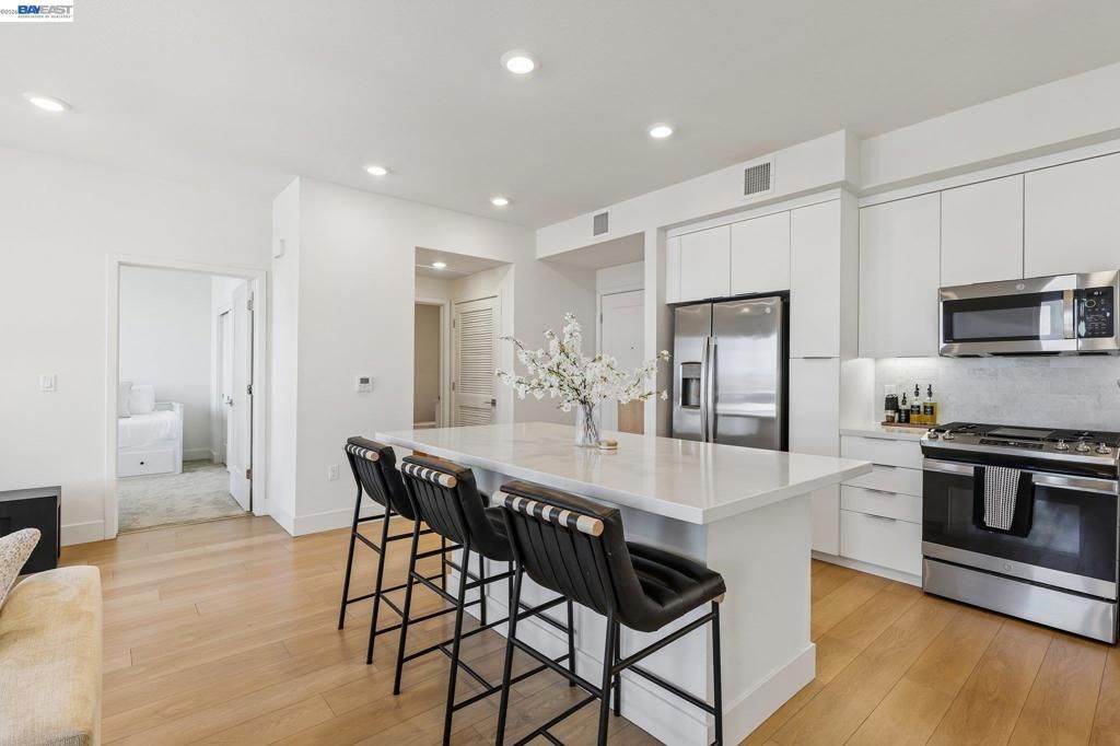 Image 2 of property listing at 3512 Vision Cmn 503, Fremont, CA 94538