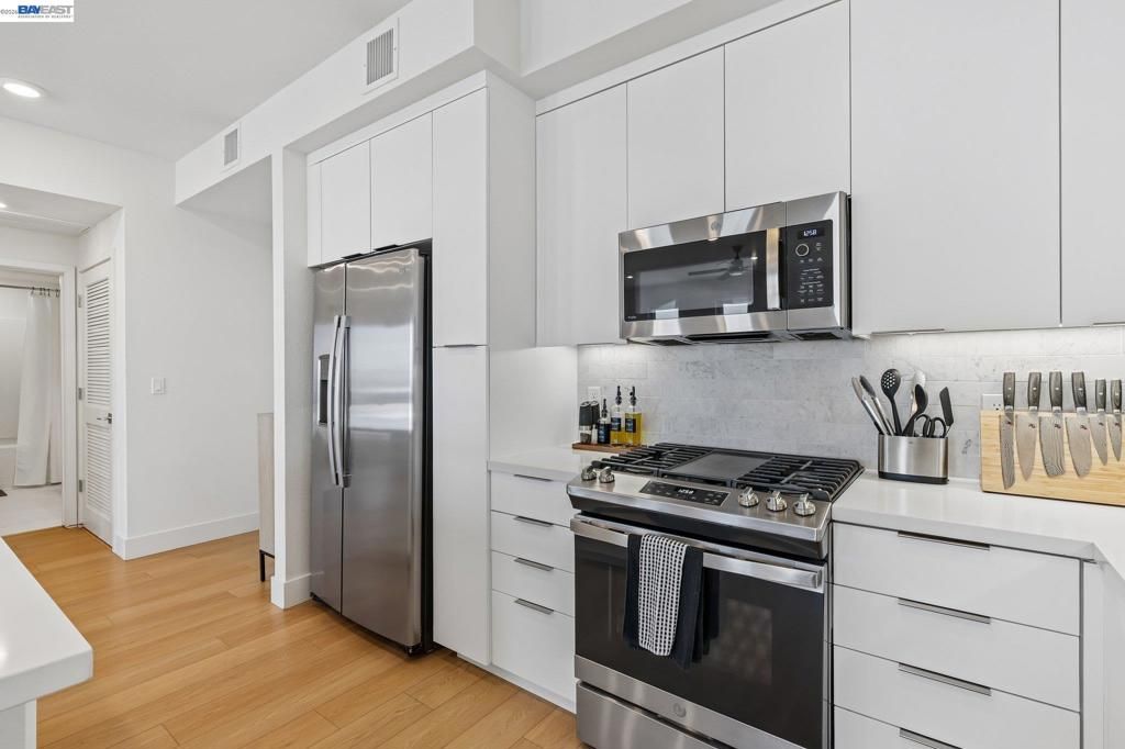 Image 4 of property listing at 3512 Vision Cmn 503, Fremont, CA 94538
