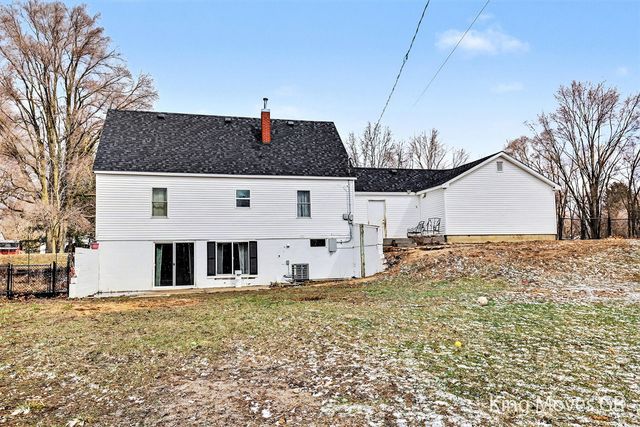 6703 Middleton Drive, Greenville, MI 48838