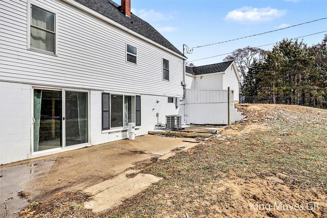 6703 Middleton Drive, Greenville, MI 48838