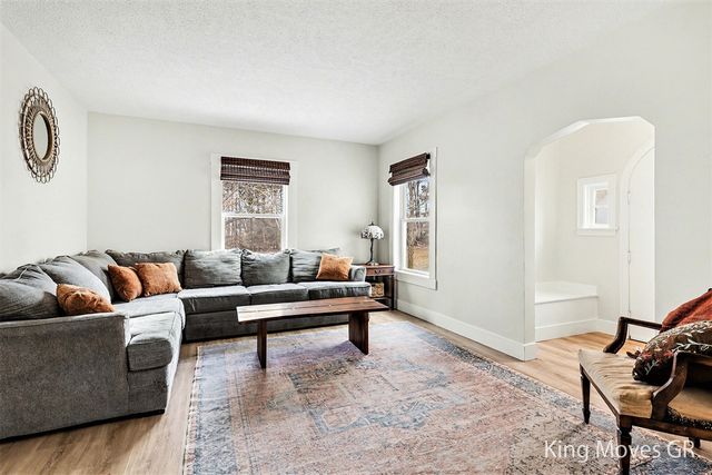 6703 Middleton Drive, Greenville, MI 48838