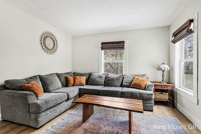 6703 Middleton Drive, Greenville, MI 48838