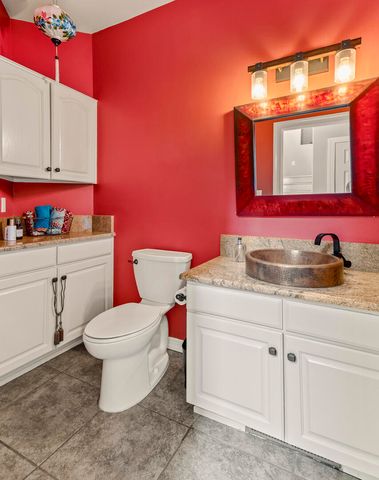 9101 Santa Lucia Avenue NE, Albuquerque, NM 87122