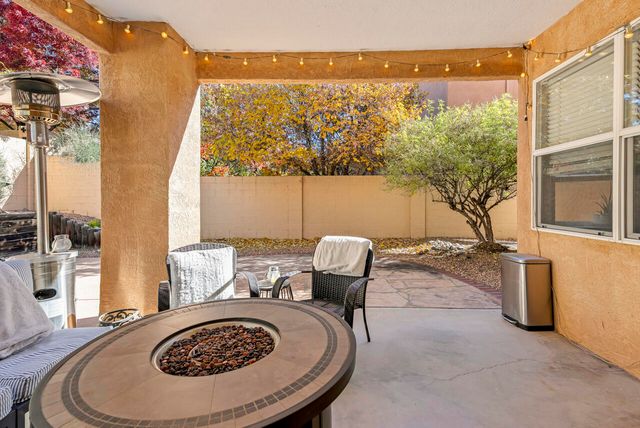 9101 Santa Lucia Avenue NE, Albuquerque, NM 87122