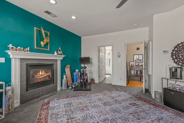 9101 Santa Lucia Avenue NE, Albuquerque, NM 87122