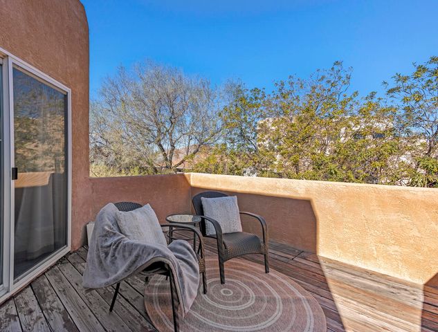 9101 Santa Lucia Avenue NE, Albuquerque, NM 87122