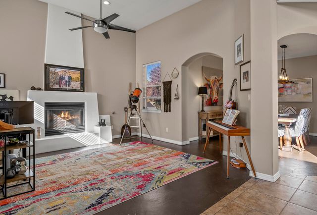 9101 Santa Lucia Avenue NE, Albuquerque, NM 87122