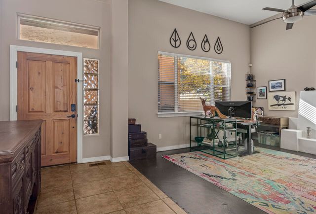 9101 Santa Lucia Avenue NE, Albuquerque, NM 87122