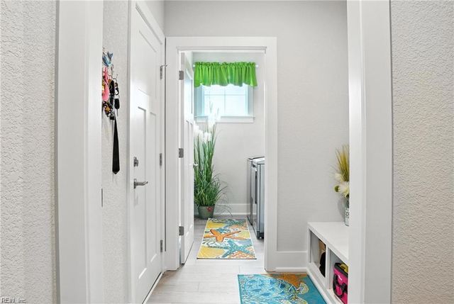 201 Cove Reach RCH, Suffolk, VA 23435