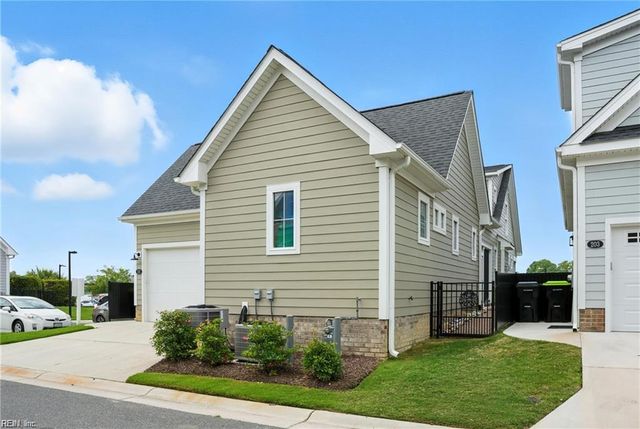 201 Cove Reach RCH, Suffolk, VA 23435