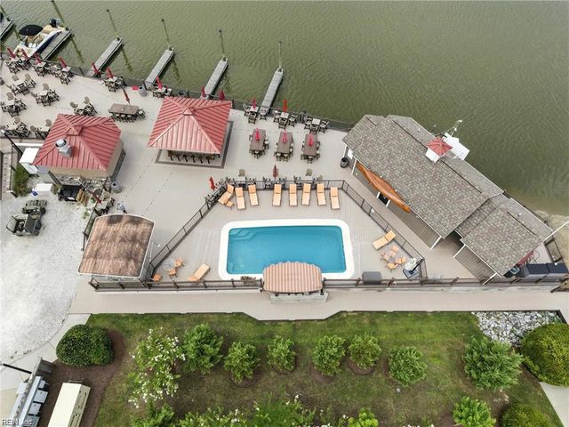 201 Cove Reach RCH, Suffolk, VA 23435